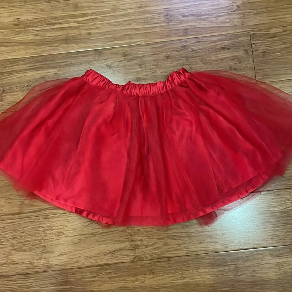 Gymboree + Olivia collaboration red tutu size 7 NWOT